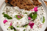 Persian Shallot Yogurt Dip (Mast-o-Musir) Recipe