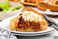 Stuffed Garlic Bread with Spaghetti Filling