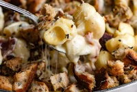 Creamy Baked Macaroni and Cheese Casserole