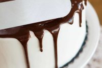 How to Make a Chocolate Drip Cake: Step-by-Step Guide