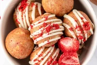 No-Bake Strawberry and Cream Energy Bites