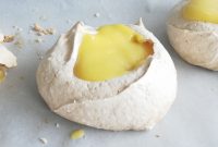 Mango Pavlova Recipe: Light Meringue Dessert with Fresh Mango