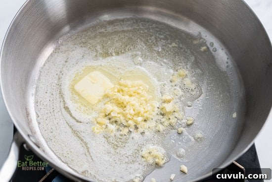 Low Carb Mashed Cauliflower Recipe KETO | @eatbetterrecipes