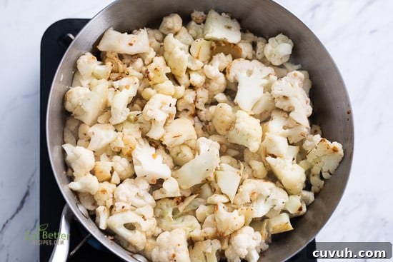 Low Carb Mashed Cauliflower Recipe KETO | @eatbetterrecipes