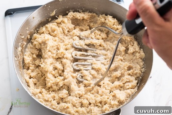 Low Carb Mashed Cauliflower Recipe KETO | @eatbetterrecipes