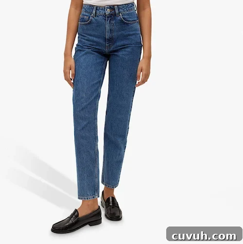 Versatile Fall Capsule Wardrobe: Essentials and Outfit Ideas 18 img 12962 20