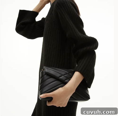 Versatile Fall Capsule Wardrobe: Essentials and Outfit Ideas 29 img 12962 31