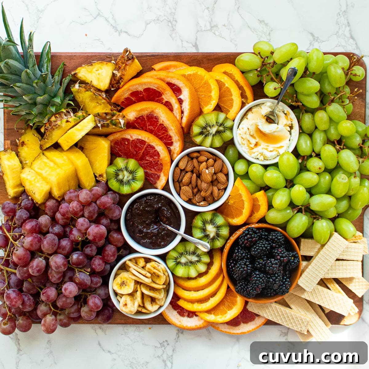 Delicious Fruit Charcuterie Board Ideas for Entertaining 2 fruit charcuterie board from above