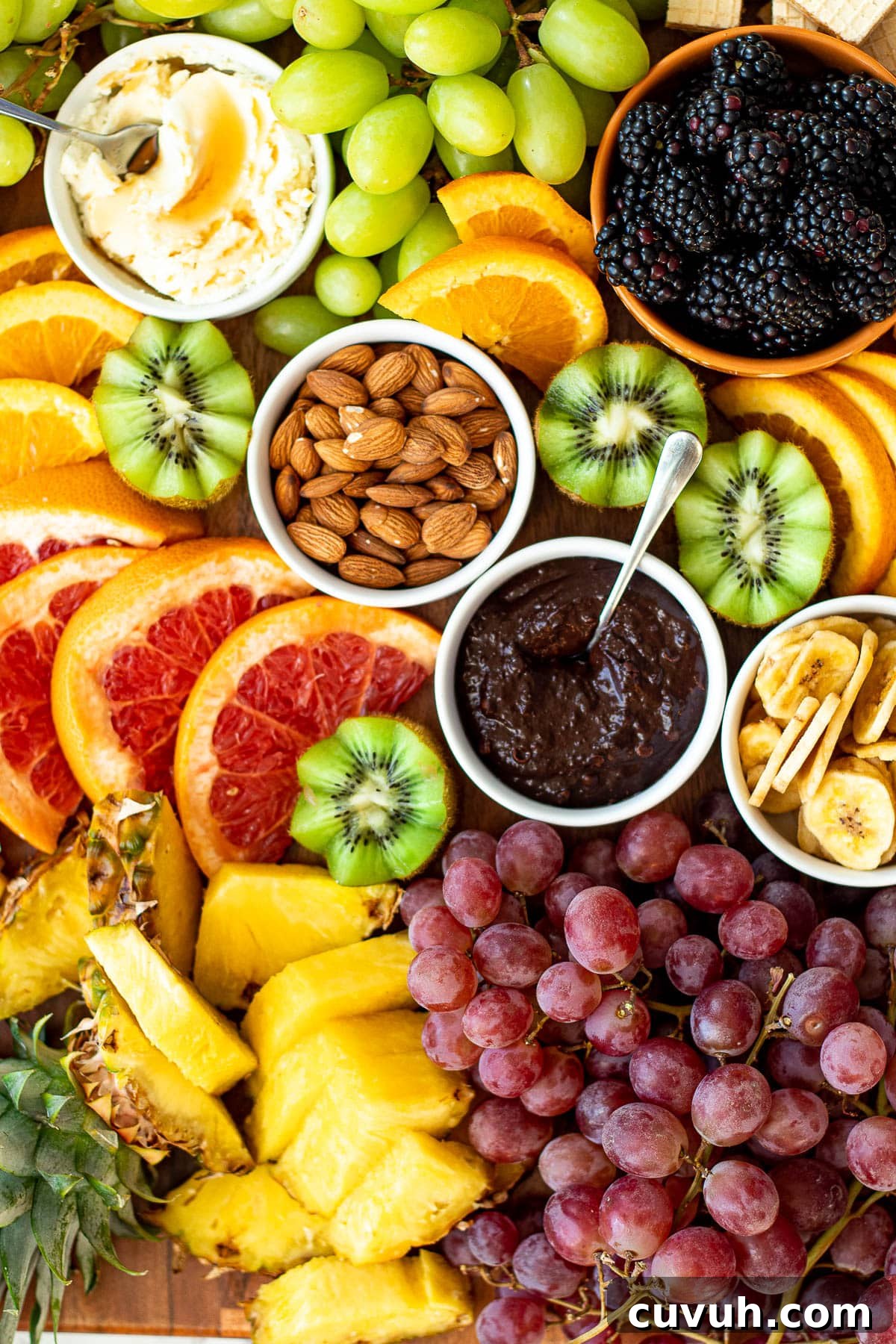 Delicious Fruit Charcuterie Board Ideas for Entertaining 11 fruit charcuterie board name