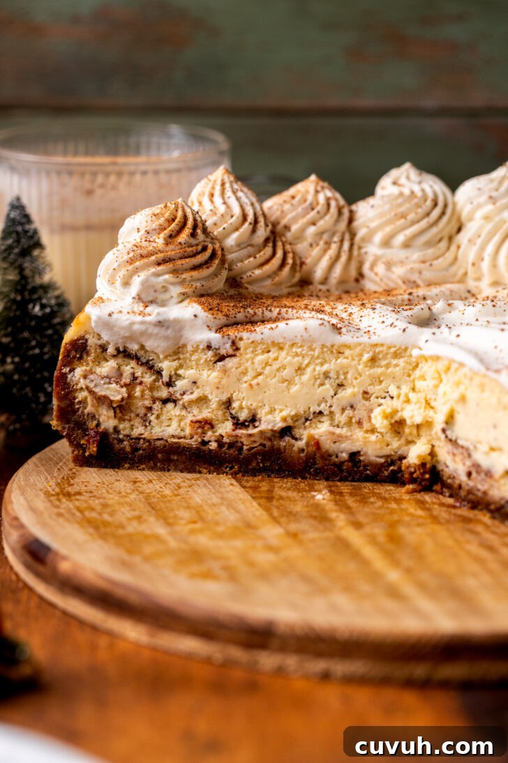 Side view of opened cheesecake.