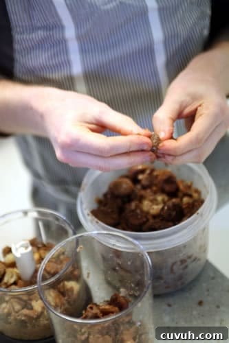 Peeling Cooked Fava Beans Peeling Cooked Fava Beans