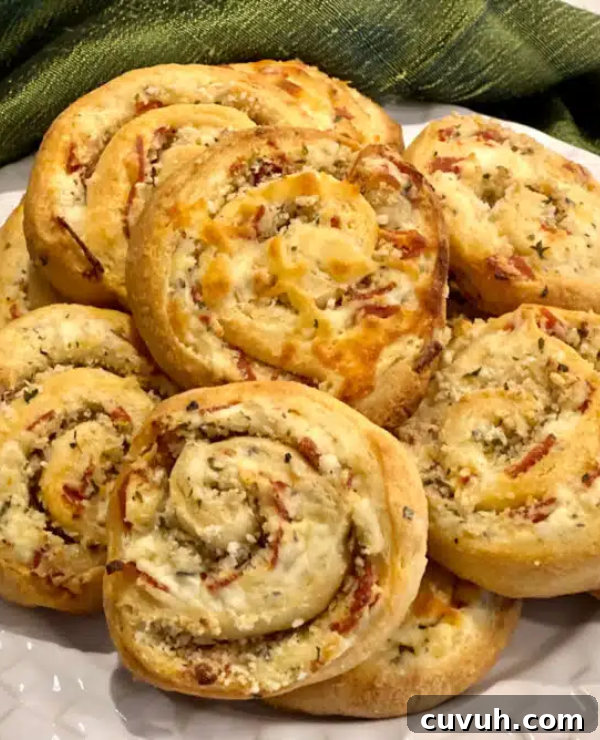 Roundup Image for Crescent Roll Recipes 