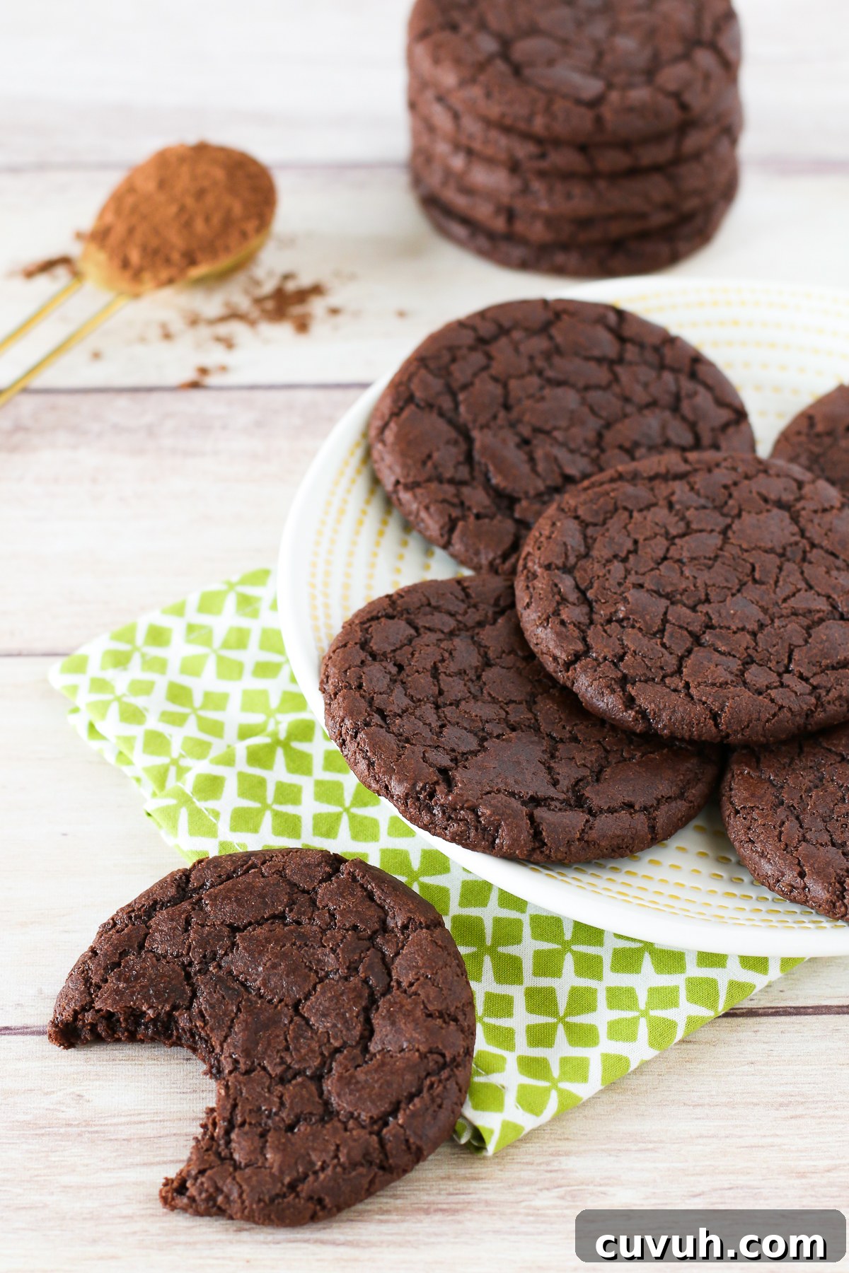 Gluten-Free Vegan Brownie Cookies Recipe You’ll Love 4 Gluten Free Vegan Brownie Cookies. Chewy, chocolate cookies that taste like a fudgy brownie!