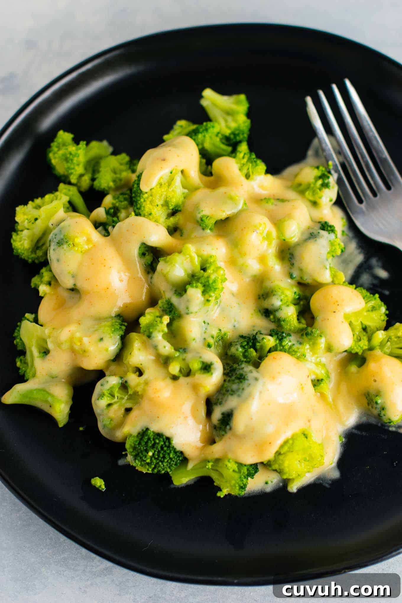 Quick Cheese Sauce Recipe: Creamy 10-Minute Cheese Sauce 3 Easy cheddar cheese sauce for vegetables. A great way to get your kids to eat more veggies! (gluten free) #cheddarcheesesauce #cheesesauceforbroccoli #cheesesauce #glutenfree #dinner #vegetables
