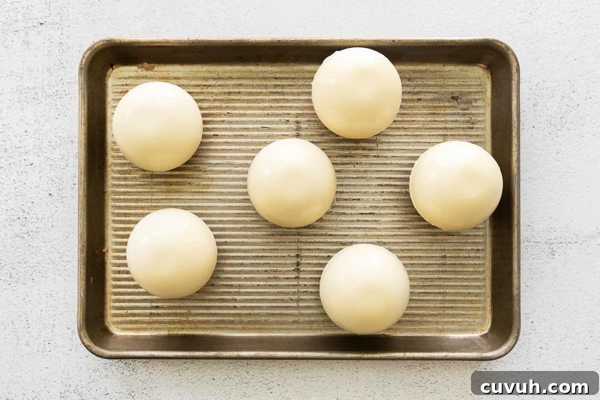 how to make pumpkin hot cocoa bombs