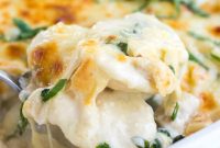 Creamy Spinach and Chicken Alfredo Ravioli Bake