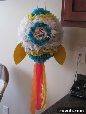 Buzz Lightyear piñata