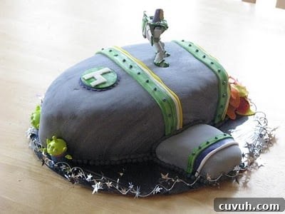 Buzz Lightyear cake